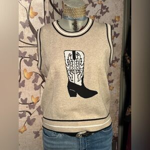 Vigoss Beige Sweater with Black Boot Design